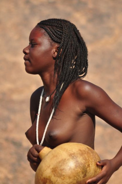 A beautiful Damara girl from Namibia. See more African girls on Native Nudity.
