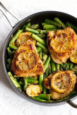 do-not-touch-my-food:    Lemon Chicken with Asparagus    Oooo we could try this it looks yummy