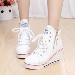 veryfunbouquet:  White shoes Â  Pink shoes Black shoes Â Red shoes Discount code:20off1829 