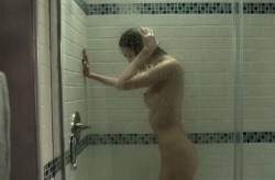 nakedsingersandmusicians:  nakedsingersandmusicians:Christy Carlson Romano in Mirrors 2 Happy Halloween!