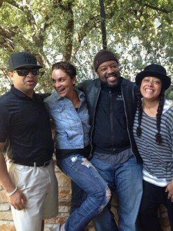 constarrynight:  “A Different World” Cast Still Hangs Out Over 25 Years Later  @iamcreesummer tweeted this photo of herself, Kadeem Hardison, Darryl Bell and Jasmine Guy hanging out. If only this meant everyone’s long felt desires if a reunion were