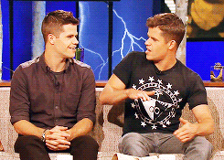 gabeluna:     Max &amp; Charlie Carver join Jill Wagner on Wolf Watch.    