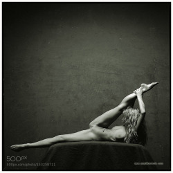 violetlahaie:  «Stretching 5» by igor_amelkovich. Found in: http://ift.tt/1X09xoA 