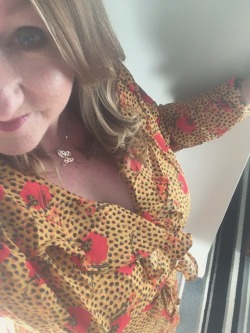 sarah-1971:Heading out tonight to celebrate my son’s 18th birthday 🎂 Sexy the naughty things I&rsquo;d like to do