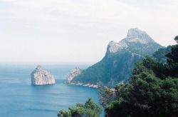 ingelnook:  Mallorca Island by Joe Pepper on Flickr.