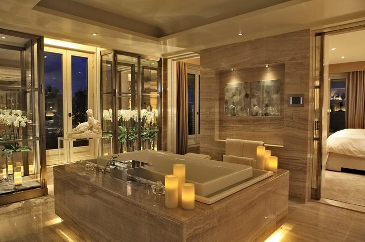 Luxurious hotel suite