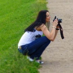 #Peterhof. #Moments &amp; #portraits 25/37  #photographer  #streetphotography #photohunt #hunter #girl #girls #photogirl #photogirls #longhair #walk #travel #spb #Russia #russiangirl #portrait