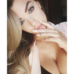 bustyig:  Instagram: emilysears | More pictures of emilysears More Busty Babes &amp; Big Boobs | Our Instagram | Visit our Store