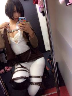 kuudererules:  Yuka Kuramochi cosplay as Mikasa Ackerman from Shingeki no Kyojin 