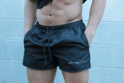 weltall7:  gymnastkid589:  How do yall feel about short shorts? Lol  wow i like itâ€¦wow.