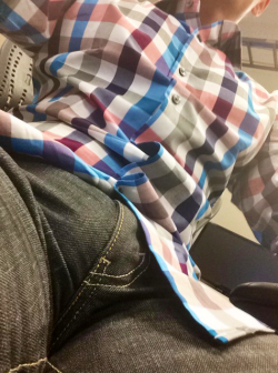 wetboi808:  Just me Bulging in the office today!!! 
