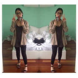 &lsquo;Slouchy Sundays&rsquo; time to run some errands #ootd #lazy #teamcozy