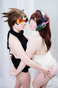 nsfwfoxydenofficial: &lt;3 Waifuwatch &lt;3 For just three weeks (8/05-8/26th) This limited time Overwatch D.va and Tracer duo is up for grabs!  It is 50 photos of me and @usatame in and (mostly out) of our Virgin Killer Sweaters! ❤  The special deal