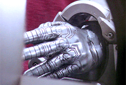 baby-songbird: Hi I’ve been watching this gif of Bucky’s hand for the past five minutes