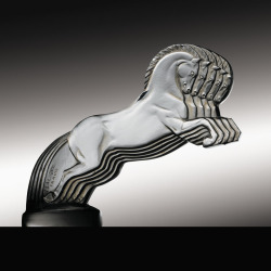 Cinq-Chevaux (Five Horses)  Lalique Automobile Mascots, 1932Photo © RM Auctions“RM Auctions, the official auction house of the Amelia Island Concours d’Elegance, returns to Northeast Florida for its 14th annual Amelia Island sale on March 10, 2012. It