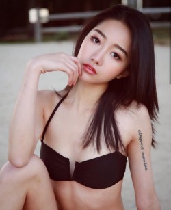 buttface696969:  Just discovered Kathy, chinese american gorgeous slut bag. Man, i came buckets to that gorgeous face and tight body.