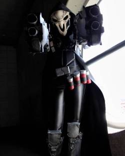 sharemycosplay:  #Cosplayer @_jessicacross with an awesome #Overwatch #Reaper! #cosplay #videogames  Visit Sharemycosplay.com for more cosplay!  #fb #tb #blizzard https://www.instagram.com/p/BTpCdWQDlJb/