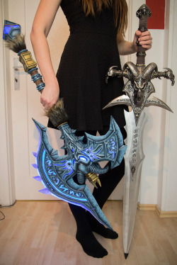 kamuicosplay:   My Shadowmourne Making of!  Check out www.facebook.com/kamuicos for more progress photos!  Curios how I build Shadowmourne? Watch my new Making of video!  https://youtu.be/McB0fSMyBWs (better quality on YouTube) Want also to build cool