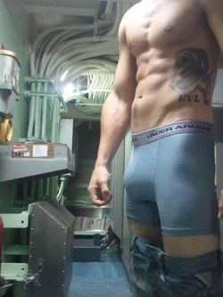 bidad91:  biblogdude:  Would love to blow him on the ship   under armour and a navy stud on ship.  what’s not to love?