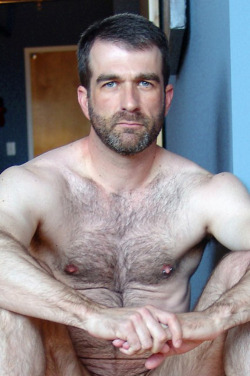 otterhunter:  ultraboyhunter:  hairy-chests:  http://hairy-chests.tumblr.com/  Happy Wet and Woofy Wednesday!  Woof indeed! 