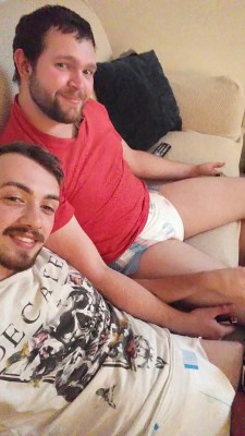 stripdown-padup:Daddy decided he wanted to wear a diaper with me last night :) Hot diaper guys