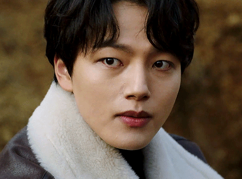 dingyuxi:  YEO JIN GOO as Han Joo WonBeyond Evil (2021) dir. Shim Na Yeon — E09