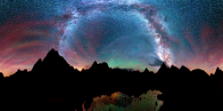 trickphotographyeffects:  escapekit:  Nightscapes Oregon-based photographer Matt Payne creates stunning landscape and nightscape photography. Payne uses long exposures and composites to illuminate the dark night skies and to capture the motion of the