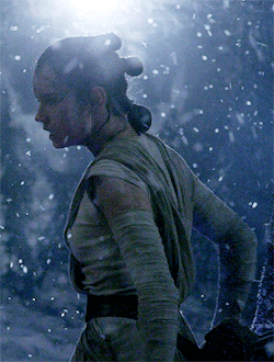 dailyrey: There’s something about this girl that people around her can feel. There’s something about her that’s going to broaden the story. And she is the last man standing, as it were. Daisy Ridley, Blueprints of a Battle: The Snow Fight 