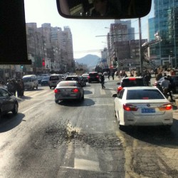 Heavy traffic in #dalian #china #studyabroad #explorethecity #neverstopexploreing