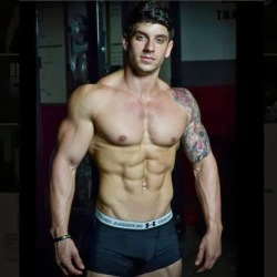 kokandballs:  glad2bhere:  young fitness model nick Bennett is a stud…  KokandBalls // Sexy guys, big dicks, cute boys, bulges