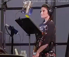 arendellekingdom:   Idina Menzel and Kristen Bell doing the voices for Elsa and Anna  requested by: anonymous 