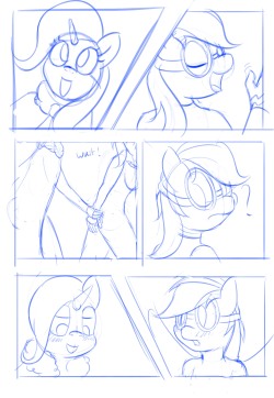 Just a quick preview the sketch of my upcoming comic. The title is &ldquo;Queen&rsquo;s Favor&rdquo; the story follows up from My little pony Friends Forever #6 (Spoiler alert) It involved TrixieDash :3