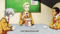 tadotsuneto: Sooooo, someone level with me here. Why does it look like she’s eating KFC with a spoon?? Do they GIVE OUT mashed potatoes in buckets??  