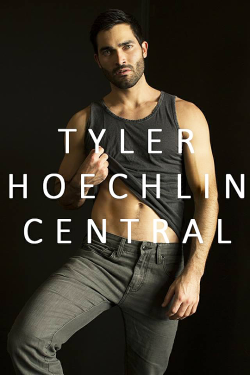zacefronsbf:  Tyler Hoechlin for a never-seen before photoshoot from 2013,  @hoechlincentral 