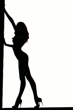 vibegrooveboogie:  Candice Swanepoel silhouette. 