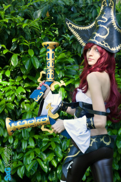 cosplayblog:  Miss Fortune from League of Legends  Cosplayer: KNamiPhotographer: supergiu74  