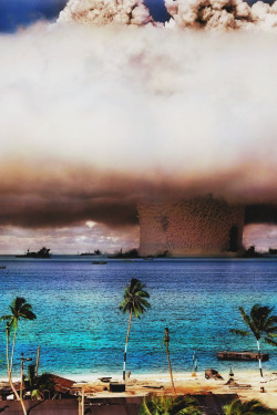  The Bikini Atoll Atom Bomb Test in color 