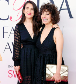 ariannenymeria:  Abbi Jacobson and Ilana Glazer with Rebecca Minkoff at the 2016  CFDA Fashion Awards on June 6th, 2016. 