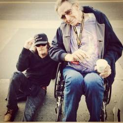 Mutual admiration society (Norman Reedus and Peter Mayhew, who played Chewbacca in Star Wars IV, V and VI)