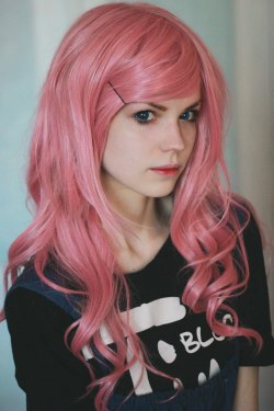 groteleur:  Girls with pink hair &gt; 