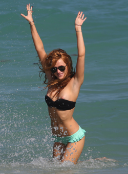 sexy-nude-celebrities:  Bella Thorne