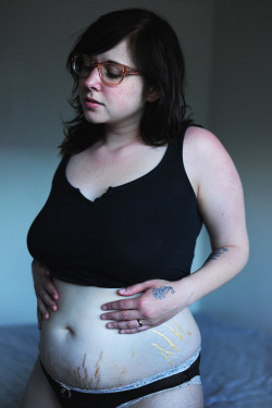 thekintsugipictures:  I’ve been pregnant twice. The first time it happened I chose to have  an abortion. I was too young to be a single mother so I did what I felt I  had to do, and I did so without regret. The second time around, I  didn’t know I