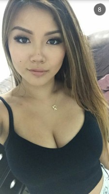   Vicki Li (aka vickibaybeee)Birthday: July 31, 1993Ethnicity: ChineseHeight: 5'4&quot;Weight: 105lbsBust: 32&quot;Waist: 26&quot;Hips: 24&quot;Cup: DDDhttp://www.facebook.com/thevickilihttps://instagram.com/vickibaybeee  