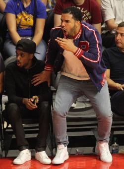 goodimgone:  fvcknormalityyy:  picassotittys:  modelingschool:  drizzydrehk-deactivated20170722:Drake at the Clippers vs Warriors game in Los Angeles    The emotion. The drama.  He’s like a telenovela  Dramatic ass  Lmfaoooo “dramatic ass” 😭😭😭😭😭