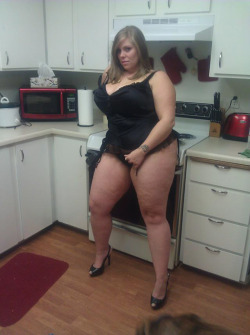 thickmia:Wonderful chubby and sexy  Such a hot chubby woman - Curves are so hot