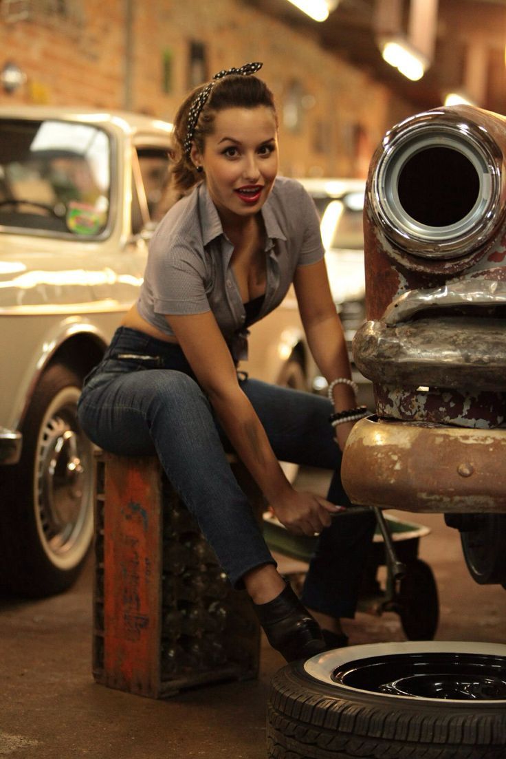 Hot mechanic girls with cars