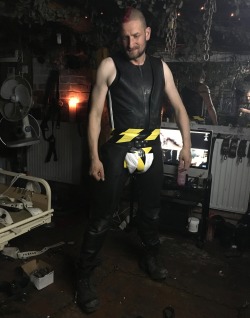 richardhandcuffhill:  …having fun humiliating my Daddy fuckbuddy by keeping his hands mitted all night and keeping a large plug taped and roped in place and hidden from view by a diaper!!!! :-) 