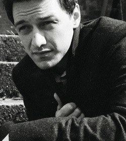 johnboyoga:   5/100 favorite pictures of james mcavoy  