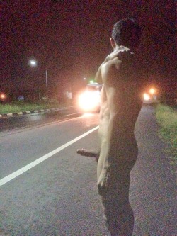 Quick take a picture&hellip; I want it to show&hellip; HOW HORNY I AM&hellip; this is amazing&hellip; and GET THE CARS PASSING BY&hellip; I am brave and want proof! Dude&hellip; how brave are you? I&rsquo;m butt naked &hellip; and showing the world&hellip