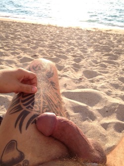 scottxcrouch:  Wow. Look at the head on that. The only thing missing in this pic is my head right there with his dick buried in my mouth and my nose in the hair on his belly. I want to swallow every bit of the cum he shoots. #makehimcum 